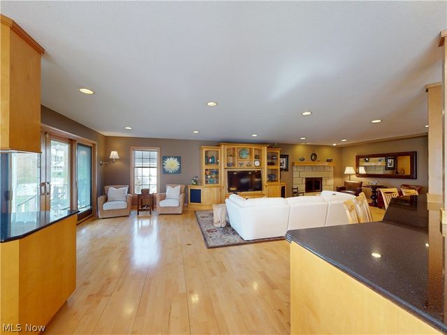 7885 Pear Tree Drive, Chesterland, OH 44026