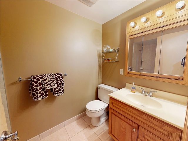7885 Pear Tree Drive, Chesterland, OH 44026
