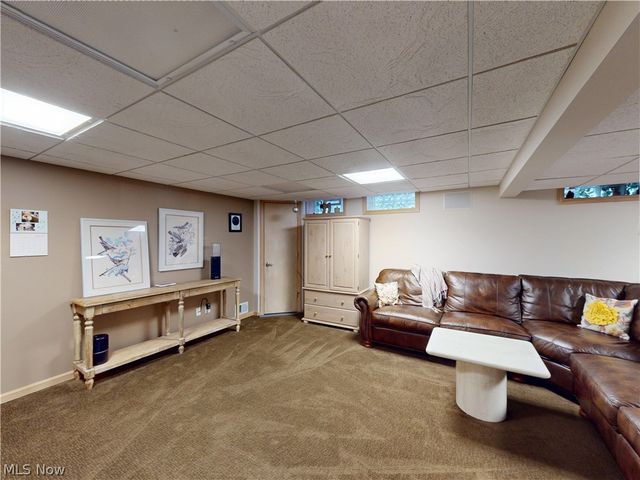 7885 Pear Tree Drive, Chesterland, OH 44026