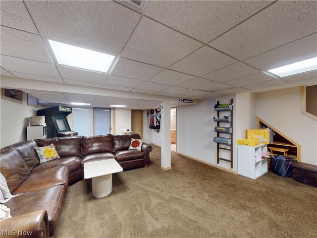 7885 Pear Tree Drive, Chesterland, OH 44026