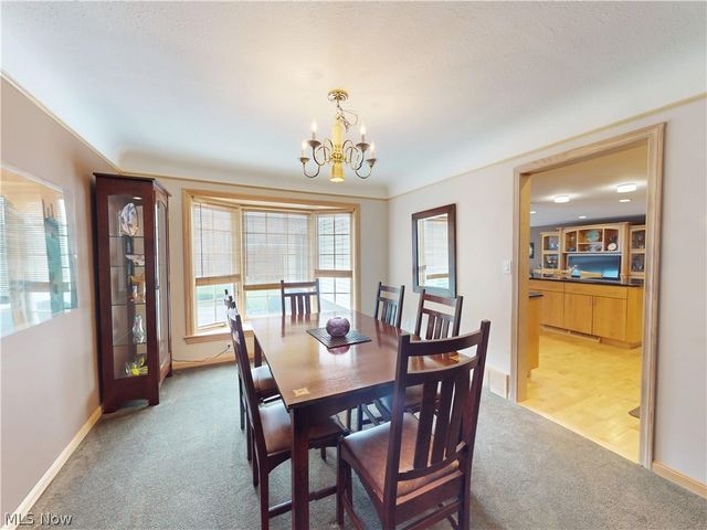 7885 Pear Tree Drive, Chesterland, OH 44026