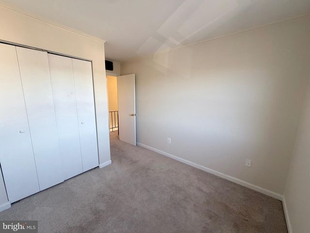 4054 HANSON OAKS DR, Hyattsville, MD 20784
