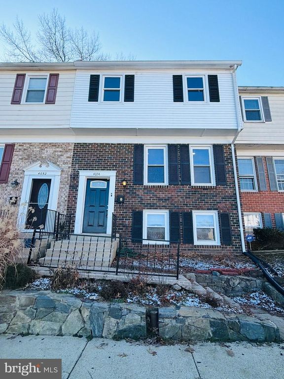4054 HANSON OAKS DR, Hyattsville, MD 20784