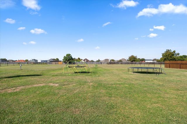 509 Mustang Court, Lavon, TX 75166