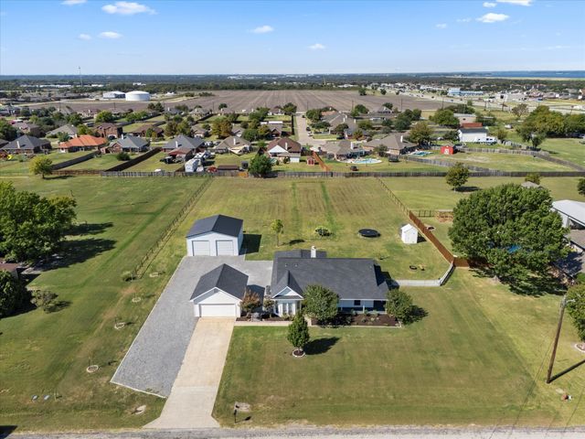 509 Mustang Court, Lavon, TX 75166