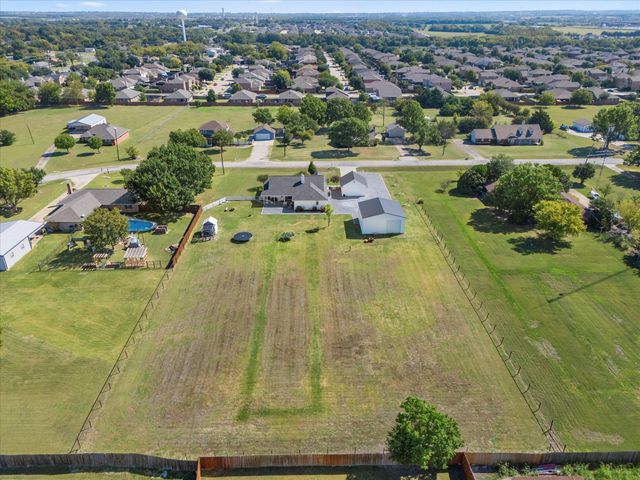 509 Mustang Court, Lavon, TX 75166