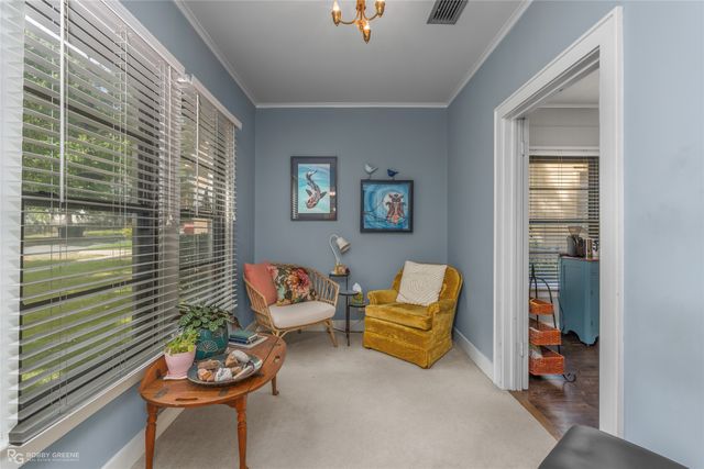704 College, Shreveport, LA 71104