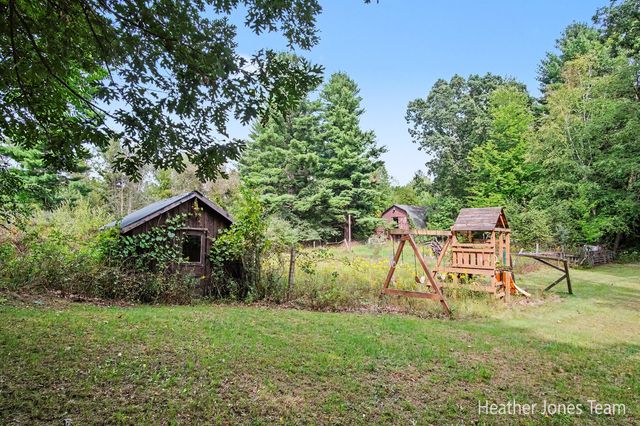 3791 S Holland Road, Sidney Twp, MI 48885