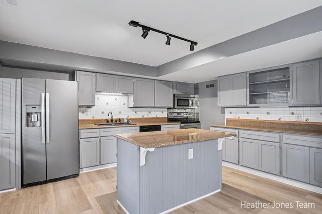 3791 S Holland Road, Sidney Twp, MI 48885