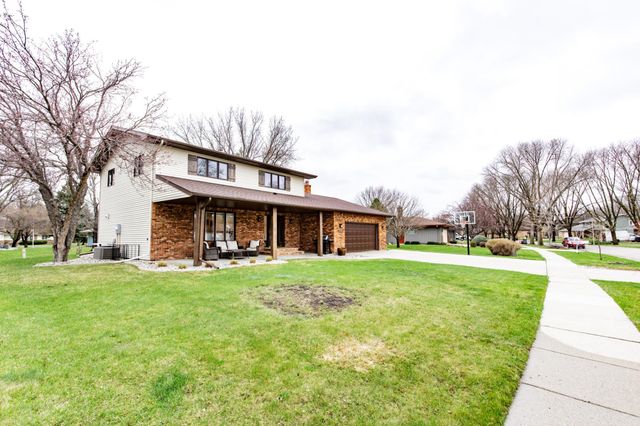 3701 Fairway Road N, Fargo, ND 58102