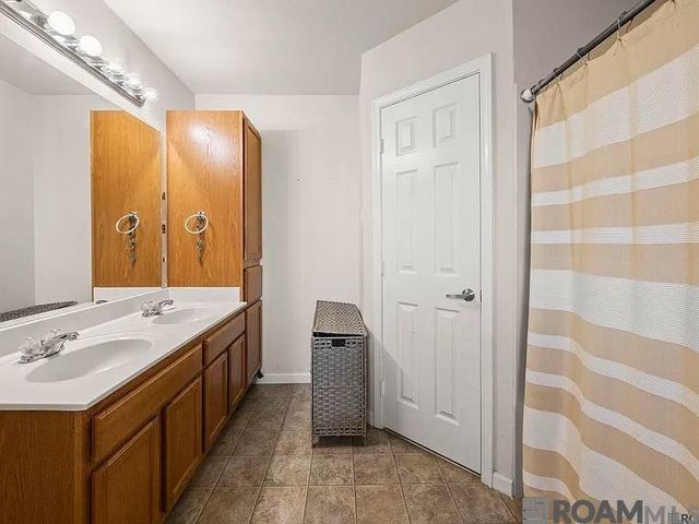 12823 Hazelwood Dr, Denham Springs, LA 70726