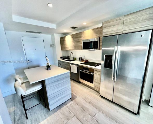 121 NE 34th Street 803, Miami, FL 33137