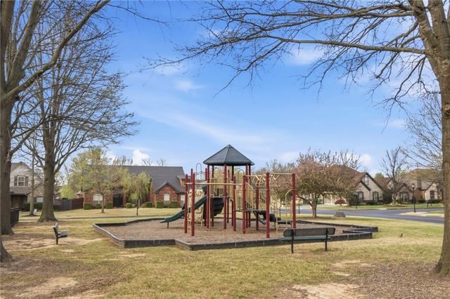 1671 Foxboro Court, Bentonville, AR 72713