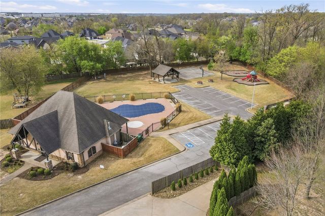 1671 Foxboro Court, Bentonville, AR 72713