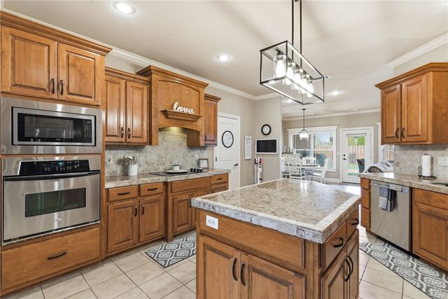 1671 Foxboro Court, Bentonville, AR 72713