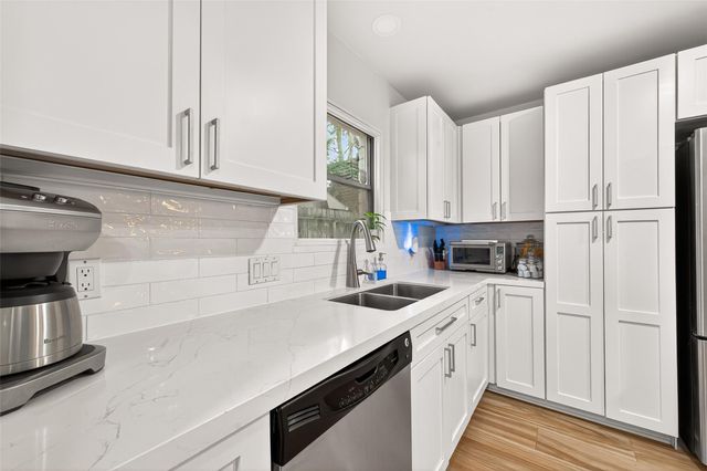 10026 Meadow Lake Lane, Houston, TX 77042