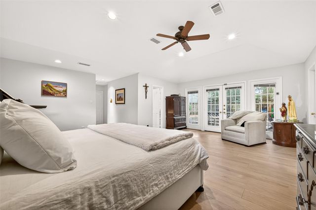 10026 Meadow Lake Lane, Houston, TX 77042