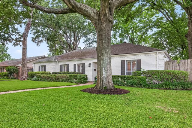10026 Meadow Lake Lane, Houston, TX 77042