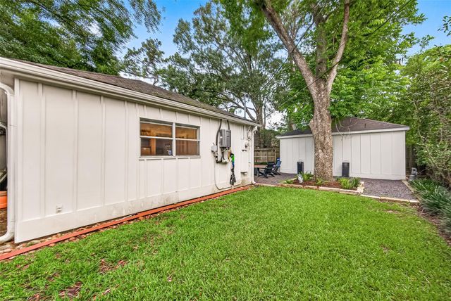 10026 Meadow Lake Lane, Houston, TX 77042