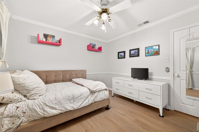 10026 Meadow Lake Lane, Houston, TX 77042