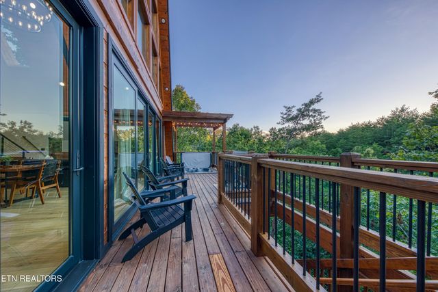2101 Wingspan Drive, Sevierville, TN 37876
