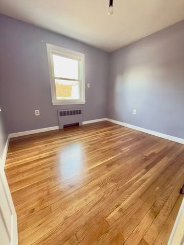 4 Lockwood Rd, Wilmington, MA 01887