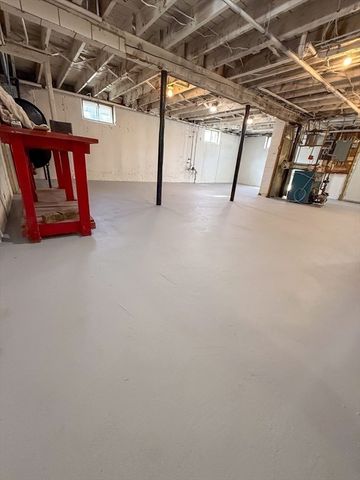 4 Lockwood Rd, Wilmington, MA 01887