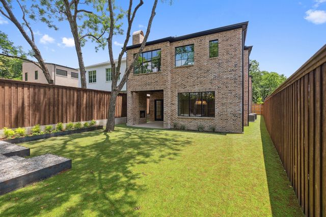 1801 Loving Avenue, Dallas, TX 75214
