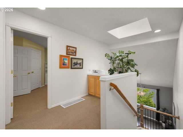 3245 Se HALL Ct, Troutdale, OR 97060