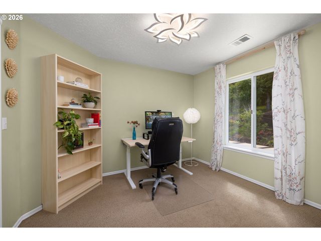 3245 Se HALL Ct, Troutdale, OR 97060