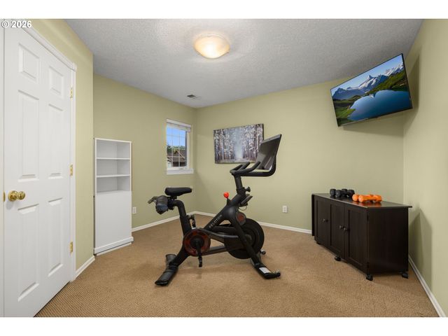 3245 Se HALL Ct, Troutdale, OR 97060