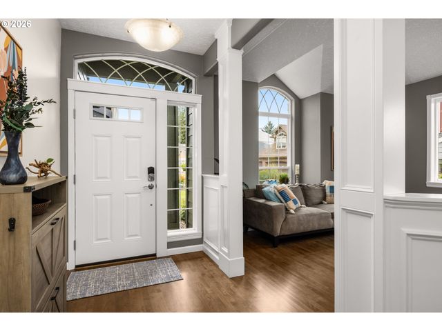 3245 Se HALL Ct, Troutdale, OR 97060
