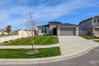 6262 W Snow Currant St, Meridian, ID 83646