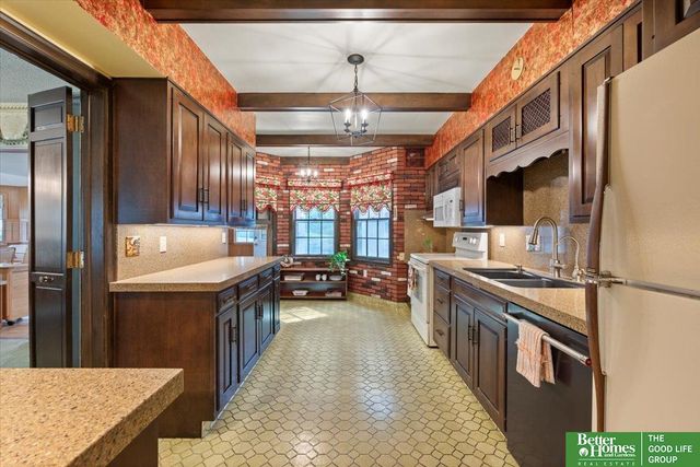 601 Forest Drive, Council Bluffs, IA 51503