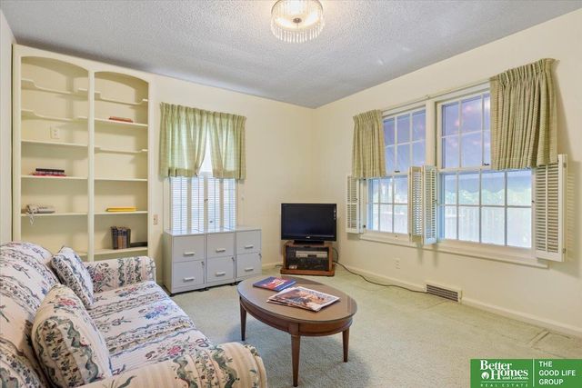 601 Forest Drive, Council Bluffs, IA 51503