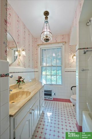 601 Forest Drive, Council Bluffs, IA 51503