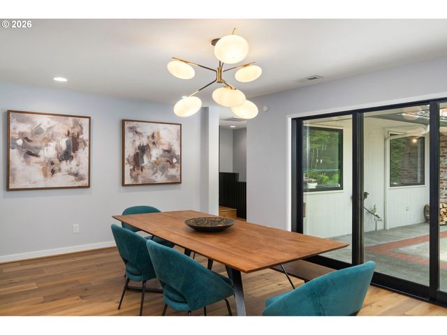 4767 Nw WOODSIDE Ter, Portland, OR 97210