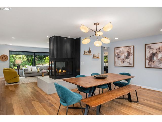 4767 Nw WOODSIDE Ter, Portland, OR 97210