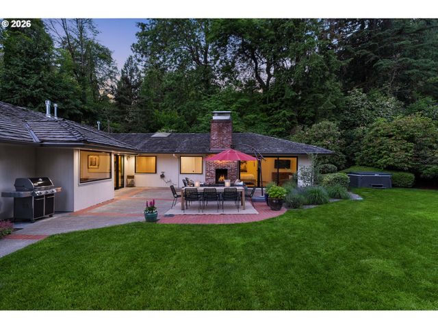 4767 Nw WOODSIDE Ter, Portland, OR 97210