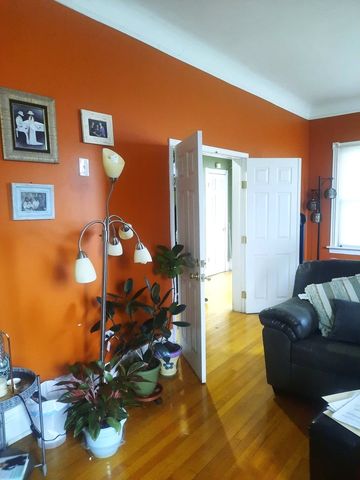 2665 E 77th Street, Chicago, IL 60649