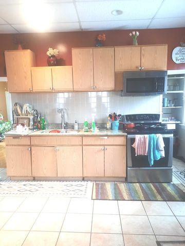 2665 E 77th Street, Chicago, IL 60649