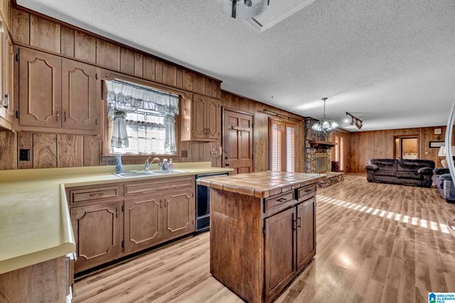 65 FOREST TRAIL, Warrior, AL 35180