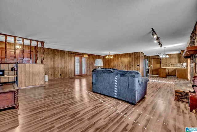 65 FOREST TRAIL, Warrior, AL 35180