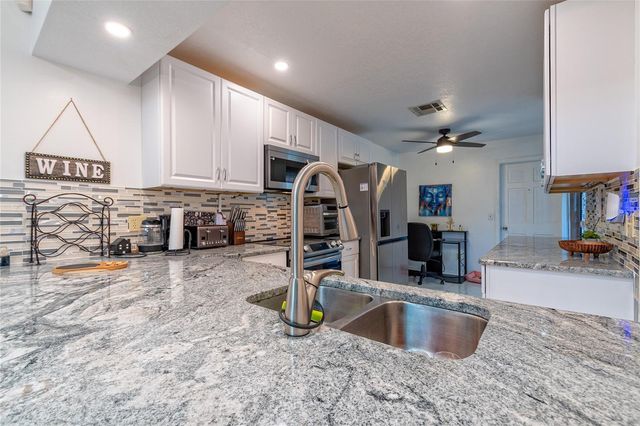 7720 CHAPELHILL DRIVE, Orlando, FL 32819