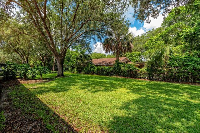 7720 CHAPELHILL DRIVE, Orlando, FL 32819