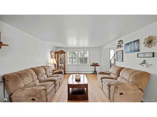 17 Clover Cir, Colorado Springs, CO 80906