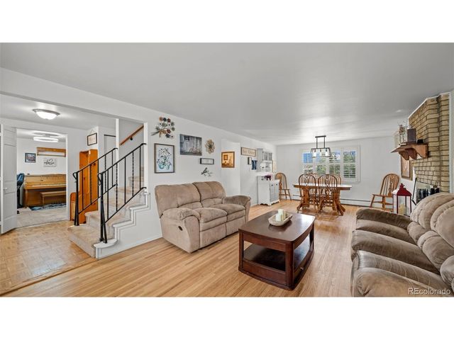 17 Clover Cir, Colorado Springs, CO 80906