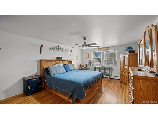 17 Clover Cir, Colorado Springs, CO 80906