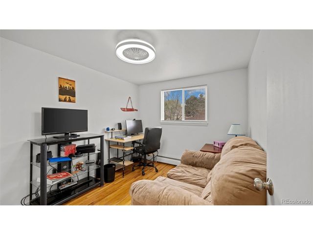 17 Clover Cir, Colorado Springs, CO 80906