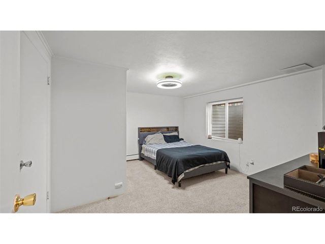 17 Clover Cir, Colorado Springs, CO 80906